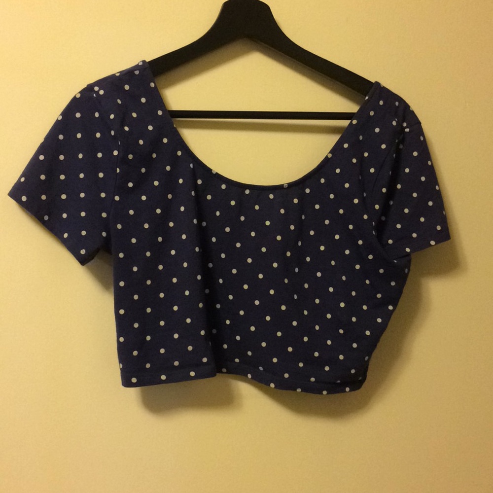 Blue polka dotted crop top.